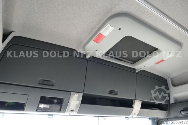 Flatbed truck with tarp MAN TGX 18.400 Pritsche Plane Retarder 2-Tanks