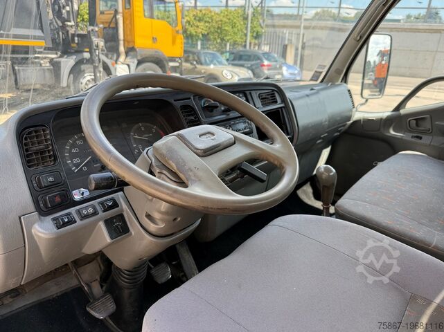 Tipper truck Mitsubishi Canter