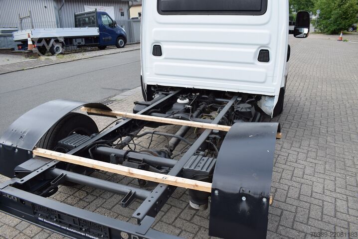 Van chassis Iveco Daily  35 S21 3,0 Automatik Luftfederung Tempomat