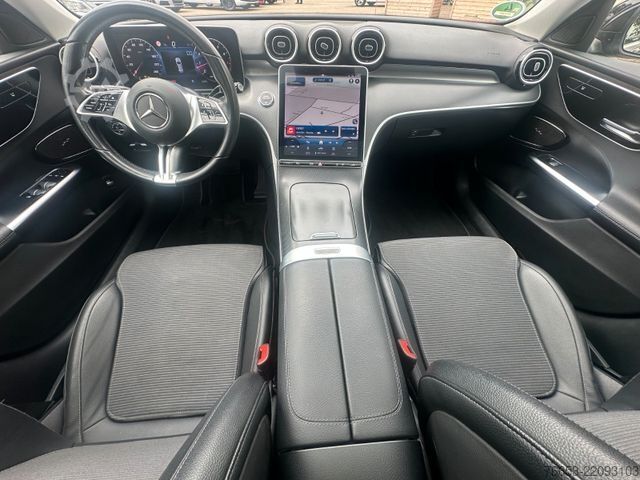 Minibus MERCEDES-BENZ C 200 T Autom.*PANO*LED*Digital*Kamera*Teilleder