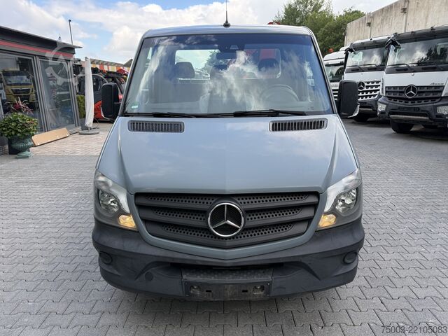 Truck-mounted crane van Mercedes-Benz Sprinter 516 Kran Fassi F40