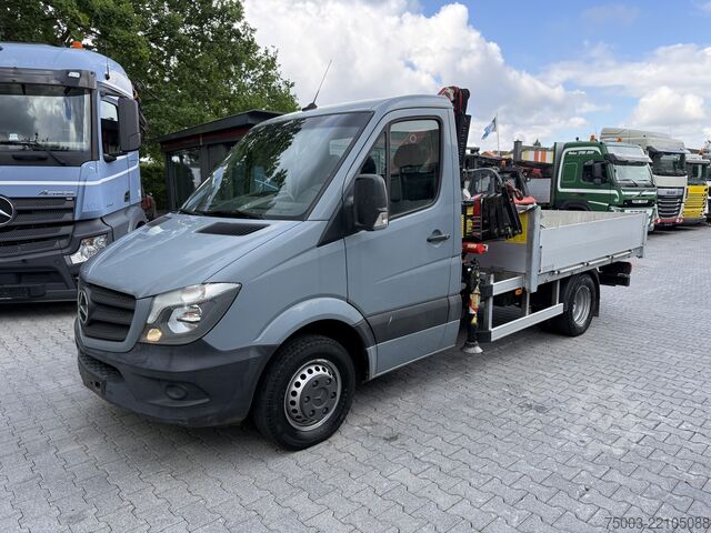 Pick-up van Mercedes-Benz Sprinter 516 Kran Fassi F40