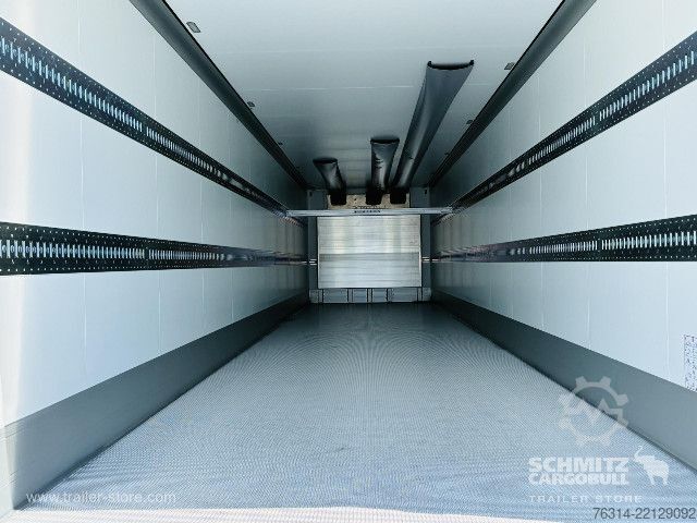 Reefer semitrailer Schmitz Cargobull Tiefkühler Standard Ladebordwand