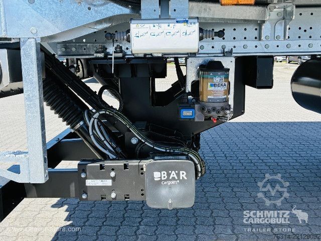 Reefer semitrailer Schmitz Cargobull Tiefkühler Standard Ladebordwand