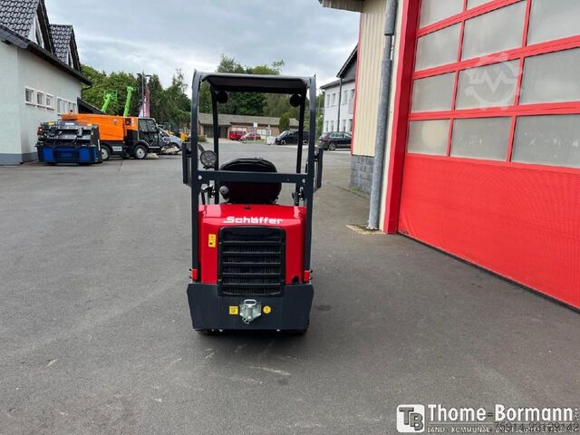 Yard tractor Schäffer 1622