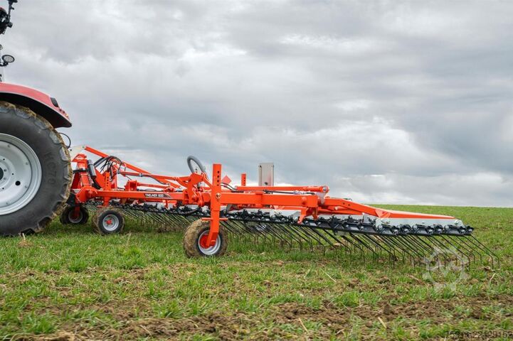 Hacken (Landwirtschaft) Kuhn Tineliner 600