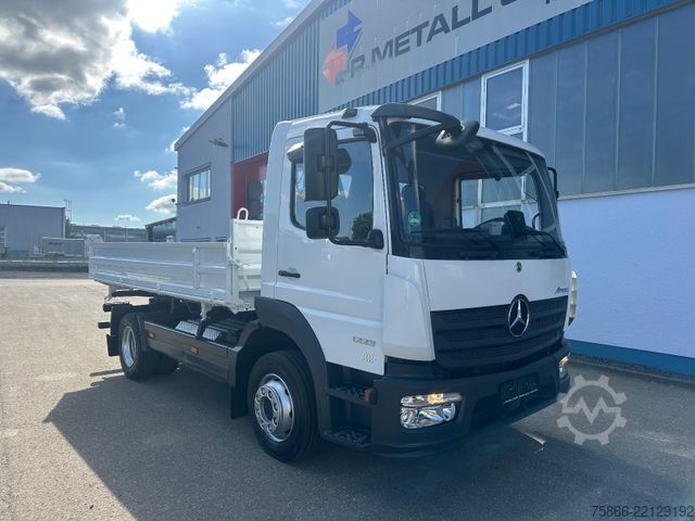 Tipper truck MERCEDES-BENZ 1223 K Atego 3 Kipper Meiller 3 Seiten 2xAHK