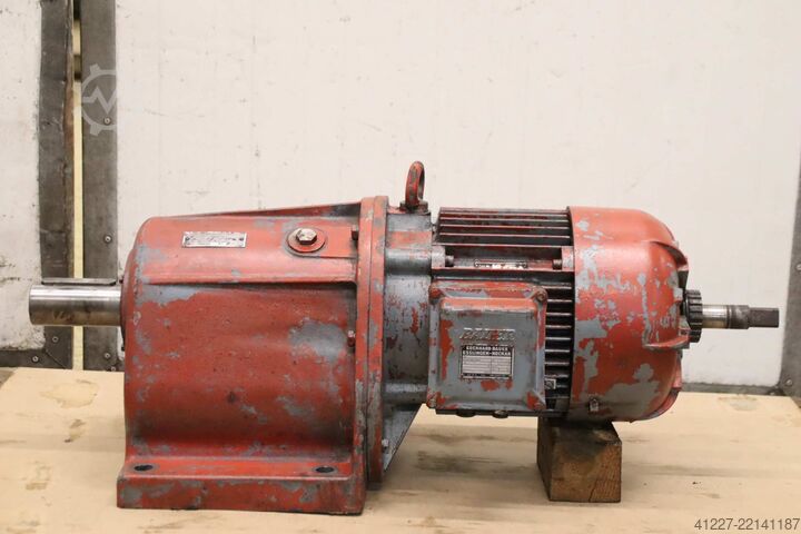 Getriebemotor 3,67 kW 28 U/min Bauer D447/166