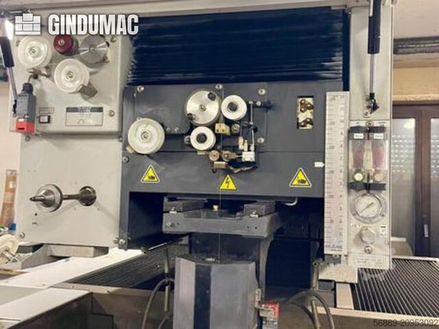 Mitsubishi  MV2400 S Mitsubishi MV2400 S