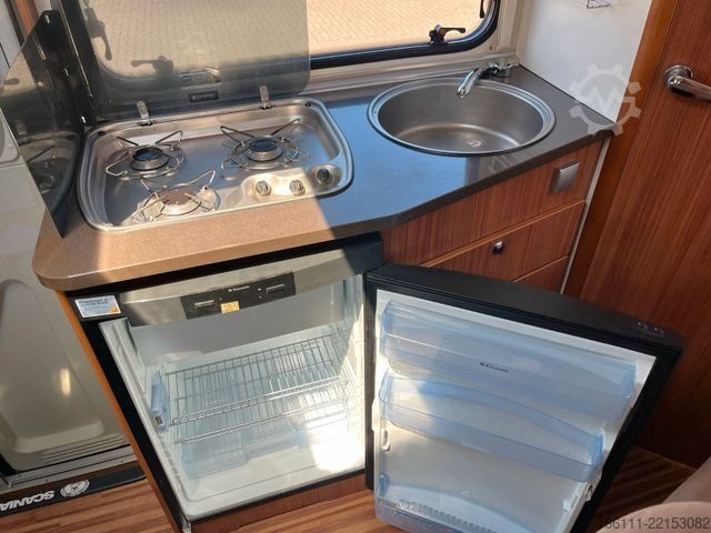 Semi-integrated camper ADRIA Sport 573 DF - Festbett -  - Klima -