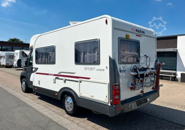 Semi-integrated camper ADRIA Sport 573 DF - Festbett -  - Klima -