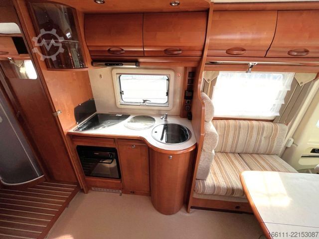 Integrated camper RAPIDO MB 996 HB - Automatik - Fest/Hubbett - Klima -