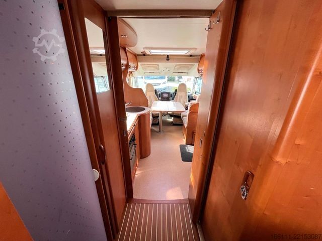 Integrated camper RAPIDO MB 996 HB - Automatik - Fest/Hubbett - Klima -