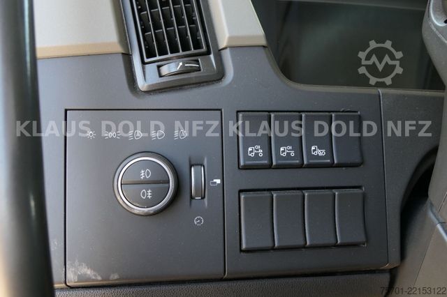 Standard tractor unit VOLVO FM 460 Globetrotter Navi XL-Tank ADR Euro 6