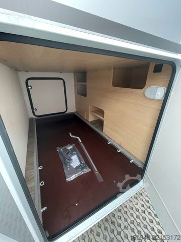 Semi-integrated camper SUNLIGHT T 67 S Adventure Edition | Automatik, Hubbett