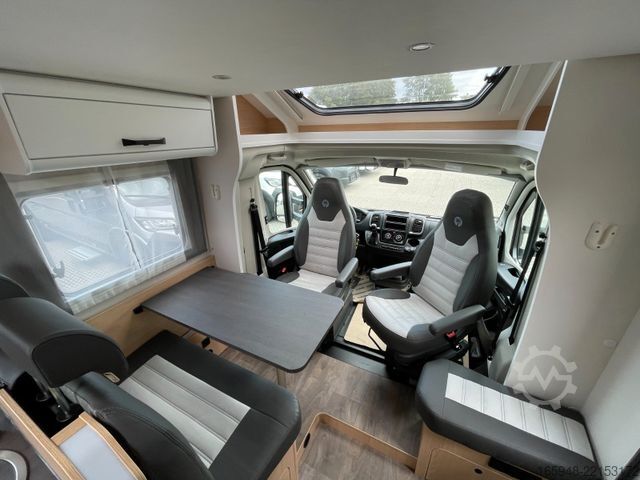 Semi-integrated camper SUNLIGHT T 67 S Adventure Edition | Automatik, Hubbett