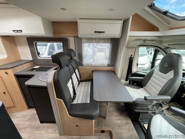Semi-integrated camper SUNLIGHT T 67 S Adventure Edition | Automatik, Hubbett