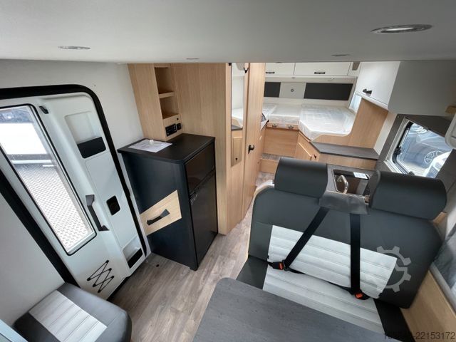 Semi-integrated camper SUNLIGHT T 67 S Adventure Edition | Automatik, Hubbett