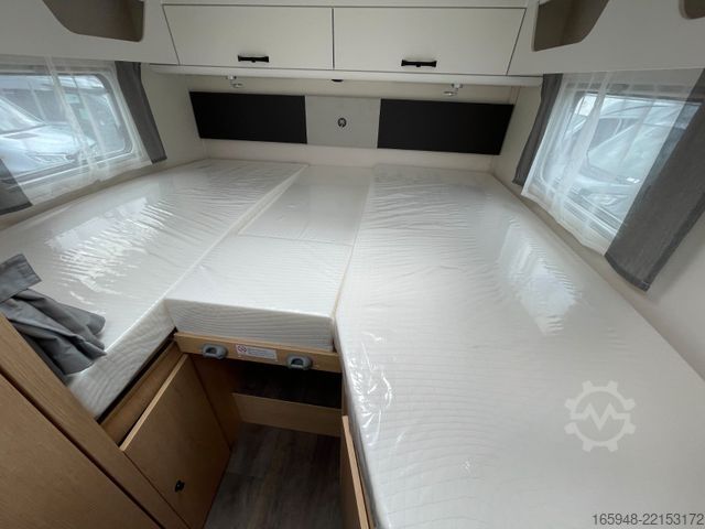 Semi-integrated camper SUNLIGHT T 67 S Adventure Edition | Automatik, Hubbett