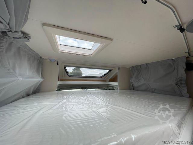 Semi-integrated camper SUNLIGHT T 67 S Adventure Edition | Automatik, Hubbett