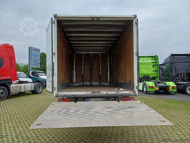 Spezial-LKW  12.250