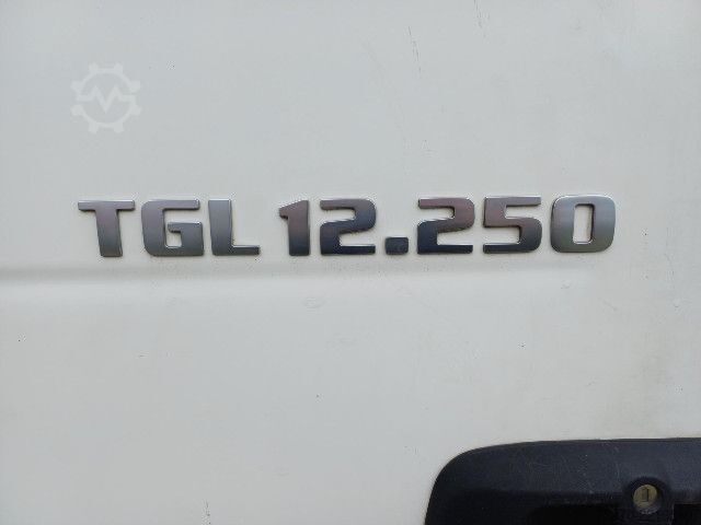 Spezial-LKW  12.250