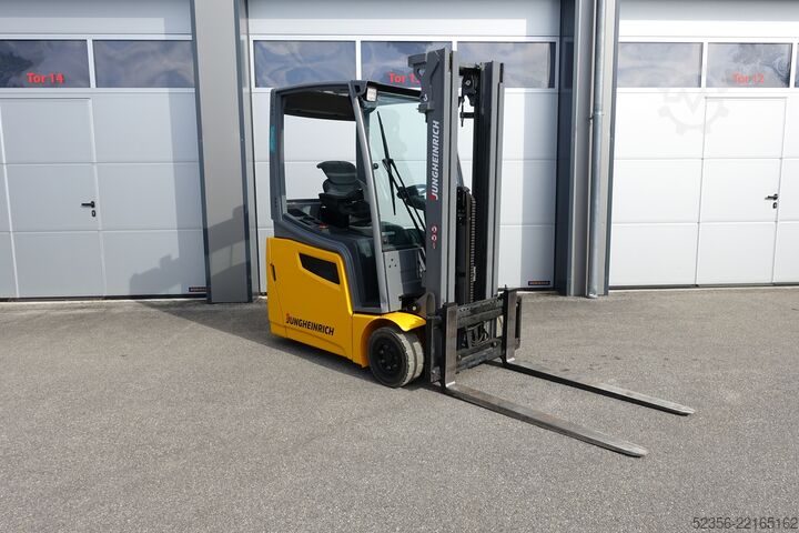 Niederhubwagen Jungheinrich 1,6t EFG216 TRIPLEX SS Batterie 92%