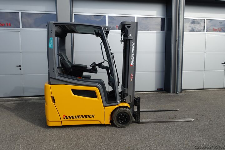 Niederhubwagen Jungheinrich 1,6t EFG216 TRIPLEX SS Batterie 92%
