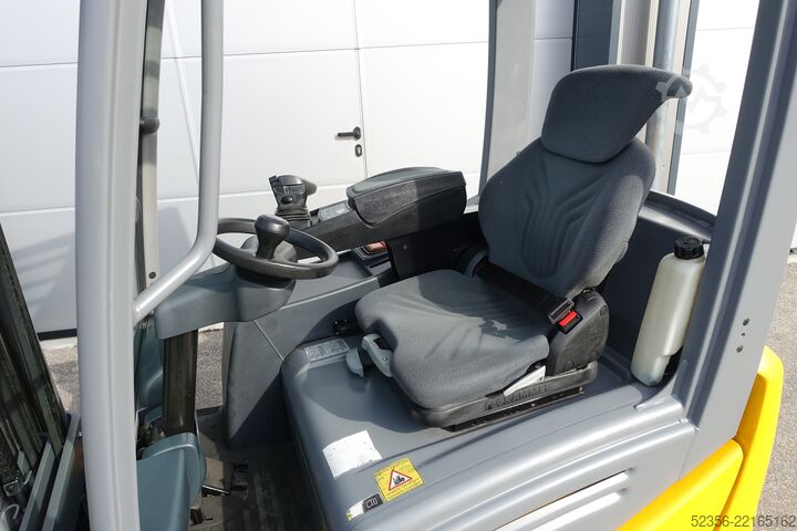 Niederhubwagen Jungheinrich 1,6t EFG216 TRIPLEX SS Batterie 92%