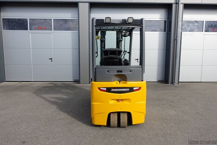 Niederhubwagen Jungheinrich 1,6t EFG216 TRIPLEX SS Batterie 92%