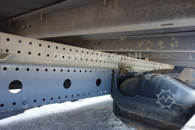 Transporter mit Koffer MERCEDES-BENZ 818 L Atego Koffer + LBW