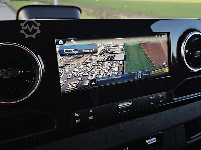 High-roof van MERCEDES-BENZ ESPRINTER 320 L3H2 300KmWLTP