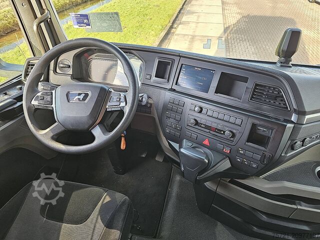 Standard-SZM M.A.N. 26.470 TGX TG3 GM 6X2/4 ADR PTO