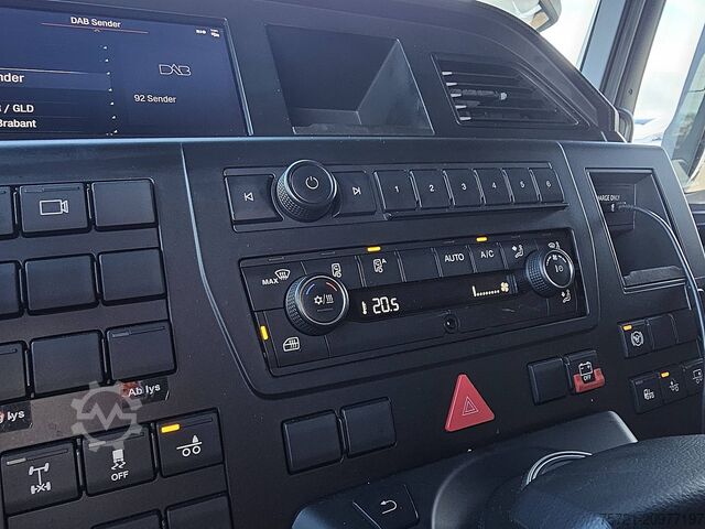 Standard-SZM M.A.N. 26.470 TGX TG3 GM 6X2/4 ADR PTO