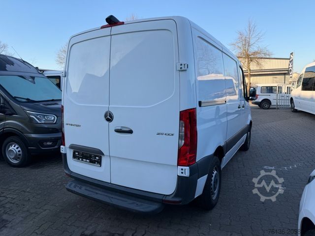 Refrigerator body van MERCEDES-BENZ Sprinter Klima 2x Schiebetür Lebensmittel L1H1