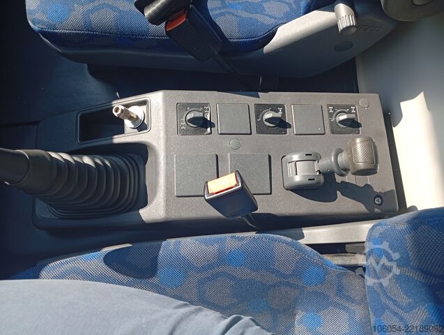 LKW mit Kofferaufbau Iveco eurocargo 100e18