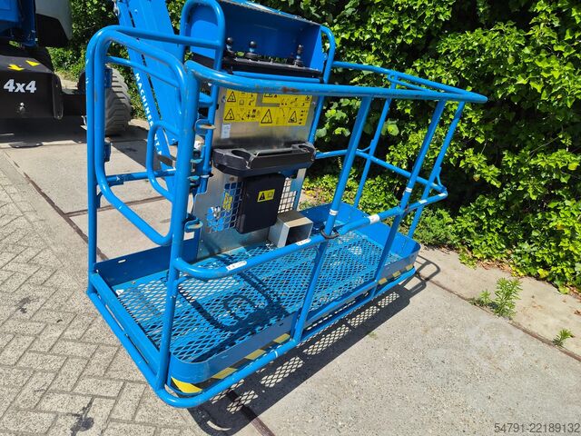 Articulated boom lift Genie Z-60 FE