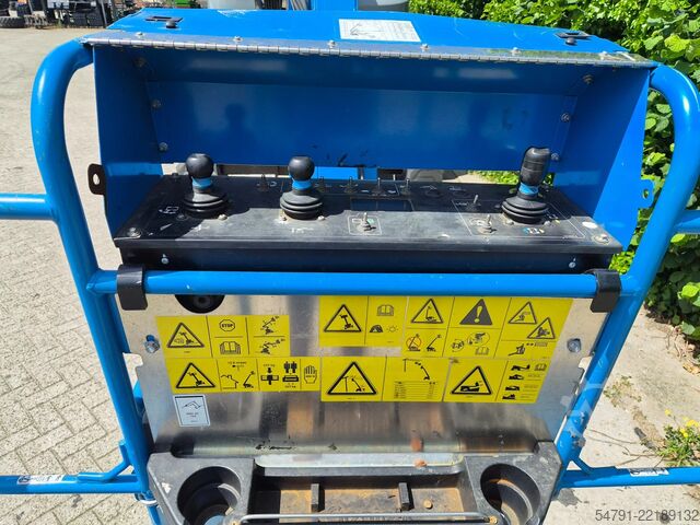 Articulated boom lift Genie Z-60 FE