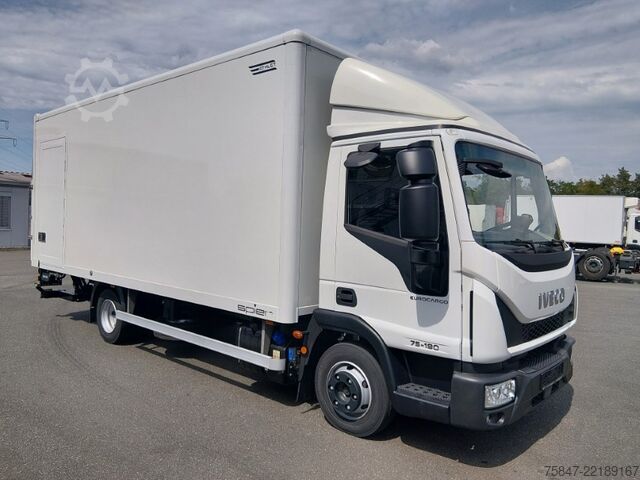 Box truck Iveco EuroCargo ML 75 E 19/P LBW Türe im Koffe