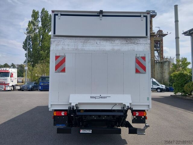 Box truck Iveco EuroCargo ML 75 E 19/P LBW Türe im Koffe