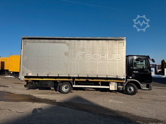 Curtain sider van MAN TGL 8.220 4x2 BL ¤6d 8,6to. Schalter A/C LBW