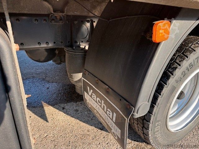 Curtain sider van MAN TGL 8.220 4x2 BL ¤6d 8,6to. Schalter A/C LBW