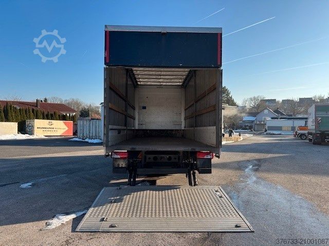 Flatbed truck with tarp MAN TGL 8.220 4x2 BL ¤6D 8,6to. Schalter A/C LBW