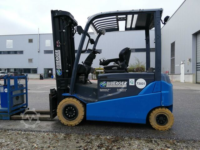 Electric - 4 wheels Toyota 8FBMT35 - FSW 5000