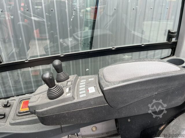 Electric 4-wheel forklift Jungheinrich EFG425k