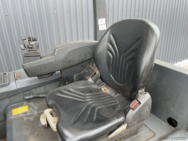 Electric 4-wheel forklift Jungheinrich EFG425k