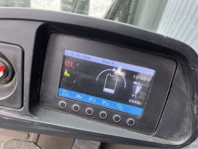 Electric 3-wheel forklift Jungheinrich EFG216