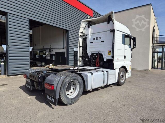 Standard tractor unit MAN TGX