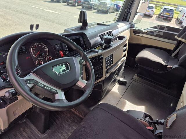 Standard tractor unit MAN TGX