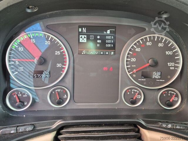 Standard tractor unit MAN TGX